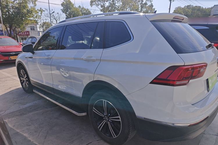 Used Volkswagen Tiguan L 2021 330TSI Automatic Two-Wheel Drive Smart Edition
