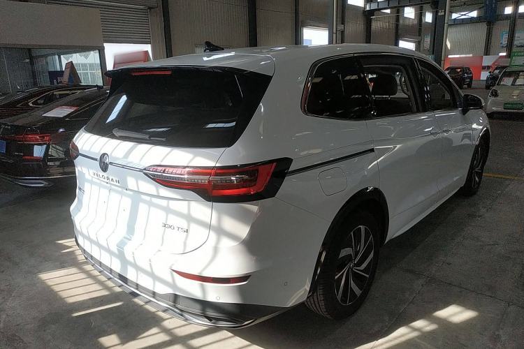 Used Volkswagen Viloran 2024 330TSI Luxury Edition
