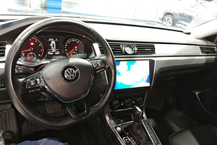 Used Volkswagen Passat 2017 280TSI DSG Luxury Edition