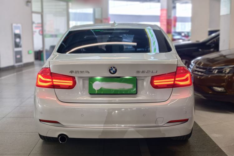 Used BMW 3 Series 2016 320Li Ambition Model
