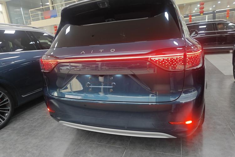 Used Hima AITO M9 2025 Extended-Range Ultra Version 52 kWh 6-Seater