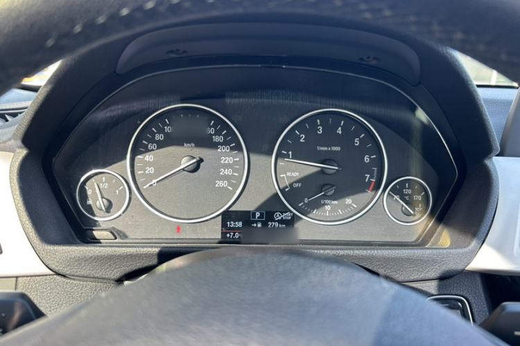 Used BMW 3 Series 2016 316i Fashion Model
