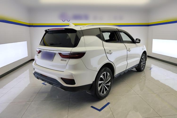 Used Geely Auto Vision X6 2020 1.4T Manual Luxury Model
