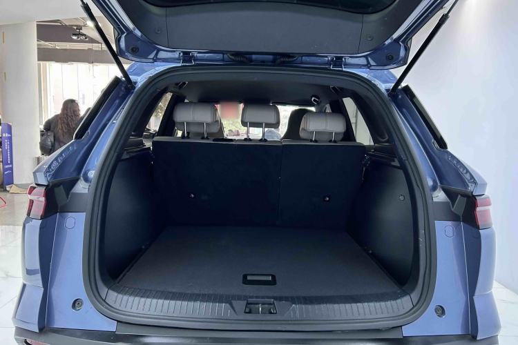 Used BYD Song Pro New Energy 2024 HONOR Edition DM-i 71KM Navigation Model