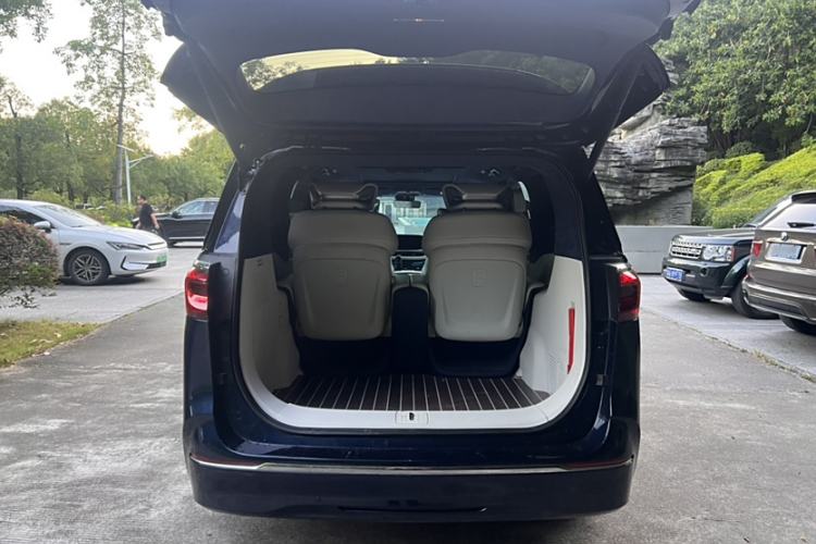 Used Buick GL8 2020 Avenir Avia Four-Seat Luxury Edition