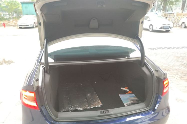 Used Audi A4L 2015 35 TFSI Automatic Comfort Model
