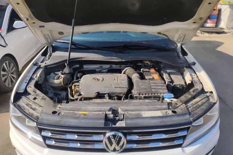 Used Volkswagen Tiguan L 2017 330TSI Automatic Two-Wheel Drive Luxury Edition
