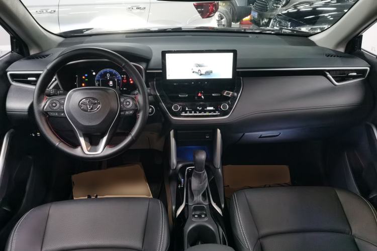 Used Toyota FRONTLANDER 2024 2.0L CVT Luxury Edition