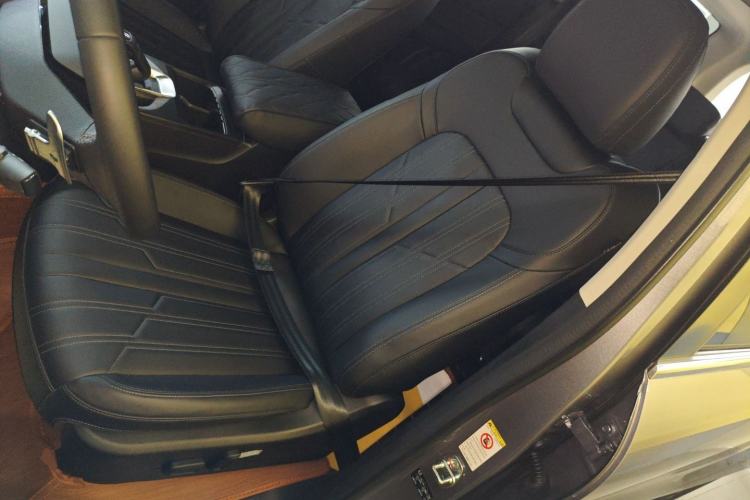 Used Haval H5 2023 2.0T Automatic All-Wheel Drive LinkedIn Gasoline
