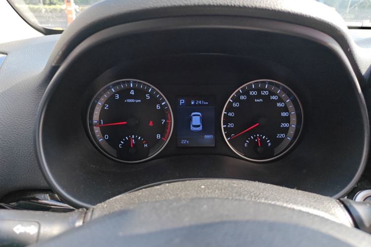 Used Kia Stonic 2021 1.4L CVT Fun & Sunroof Model
