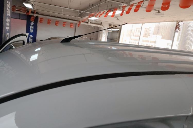 Used Wuling Yangguang 2024 300KM Comfort Version Passenger Van 75kW