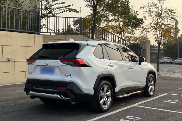 Used Toyota RAV4 2021 2.0L CVT 4x4 Style PLUS Edition
