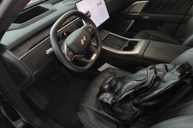 Used ONVO Luxeed L90 2025 Model—Ultra Seven-Seater Version