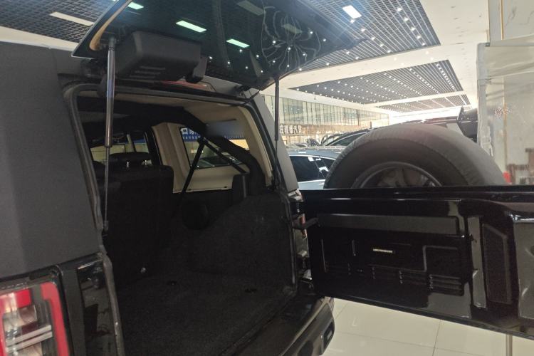 Used  BJ40 2023 2.0T Automatic Four-Wheel Drive Urban Hunter Edition Prestige Version