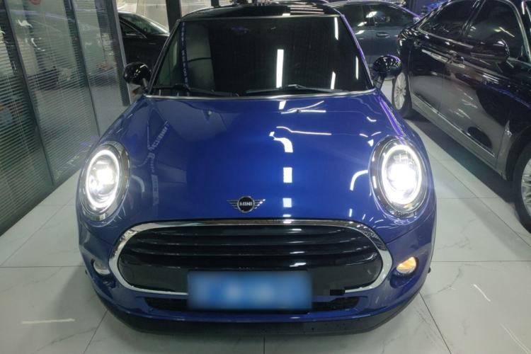 Used  MINI 2018 1.5T COOPER Classic Edition
