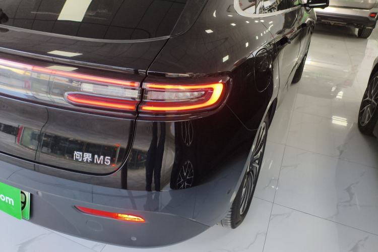 Used Hima AITO M5 2022 Extended-Range Four-Wheel Drive Performance Version
