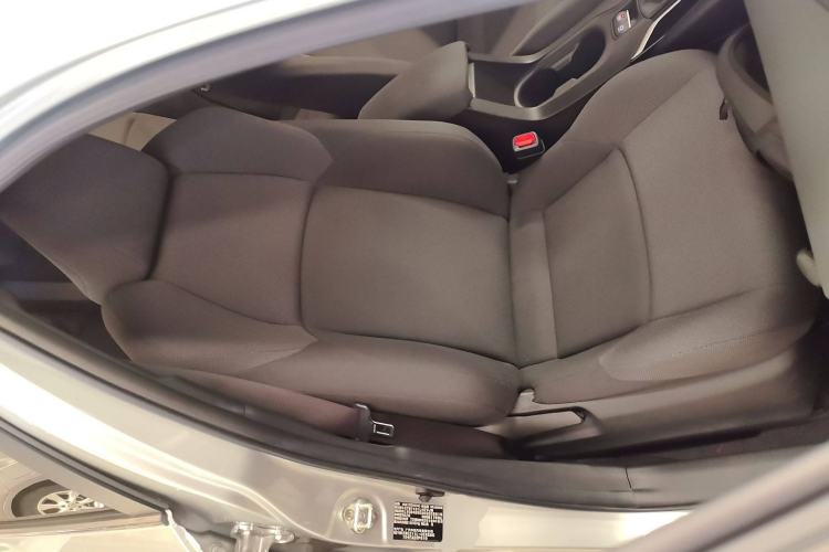 Used Toyota Levin 2019 Dual-Engine 1.8H E-CVT Luxury Edition China VI Standard
