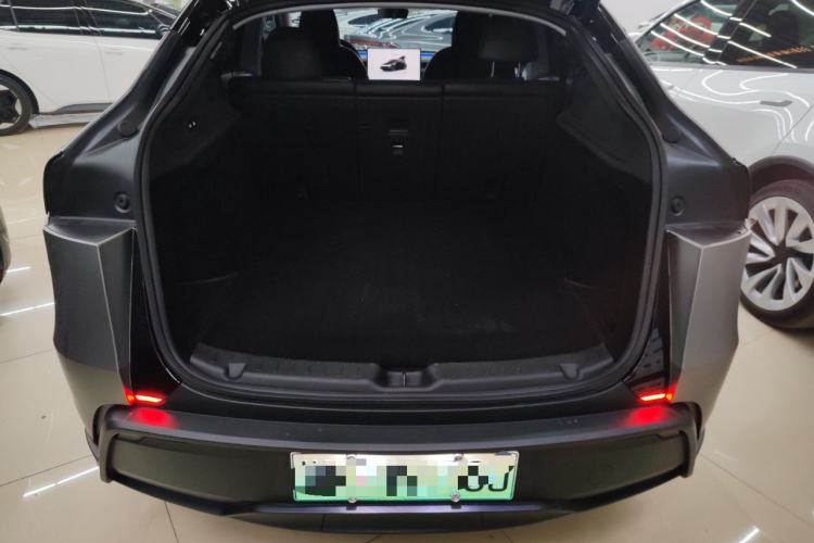 Used Tesla Model Y 2025 Rear-Wheel-Drive Version
