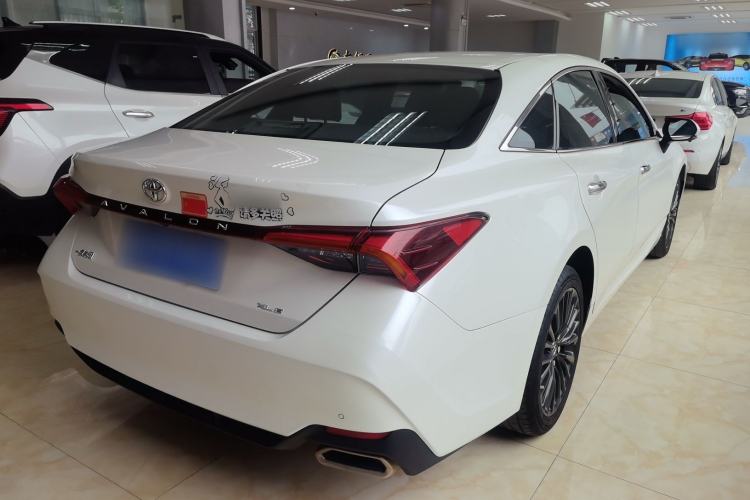 Used Toyota Avalon 2019 2.0L XLE Premium Edition China VI
