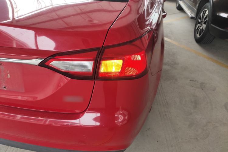 Used Roewe 360 2015 1.5L Automatic Luxury Edition
