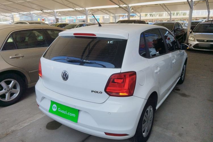 Used Volkswagen Polo 2016 1.4L Manual Fashion Model
