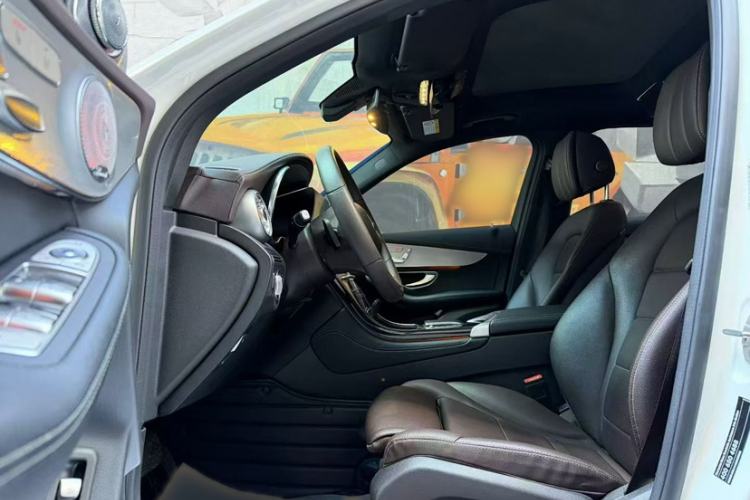 Used Mercedes-Benz GLC 2020 Facelift GLC 260 L 4MATIC Luxury Edition
