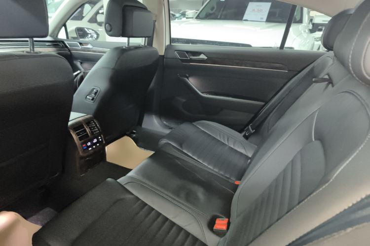 Used Volkswagen Magotan 2018 Facelift 330TSI DSG Luxury Model