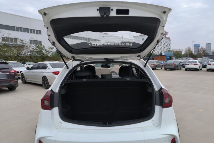 Used Geely Auto Vision X3 2021 PRO 1.5L CVT Deluxe Model
