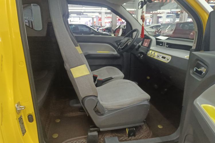 Used Wuling Hongguang MINIEV 2022 Macaron Premium Model – Lithium Iron Phosphate
