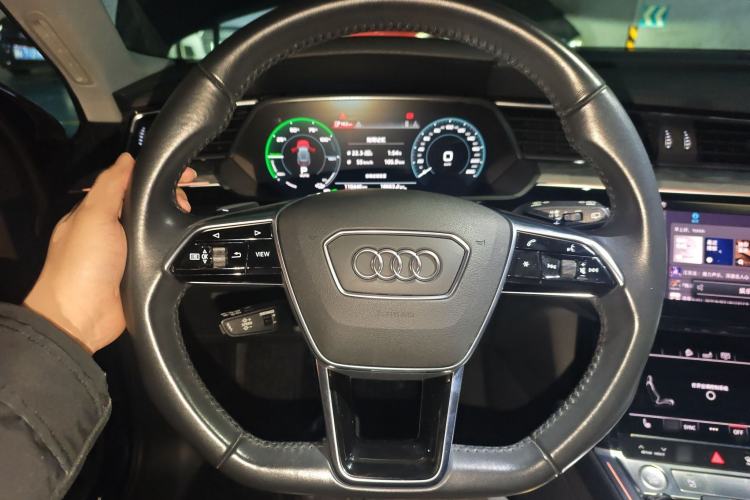 Used Audi e-tron 2019 55 quattro Technology Edition
