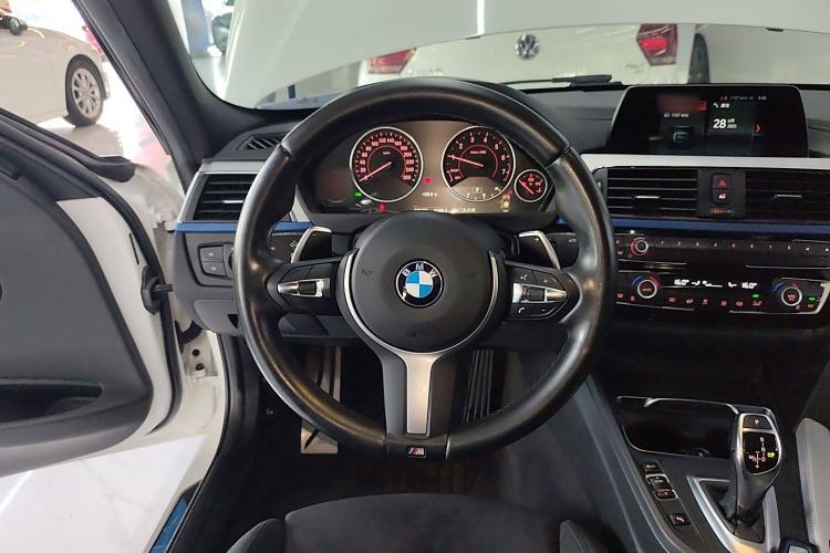 Used BMW 3 Series 2018 320i M Sport Package
