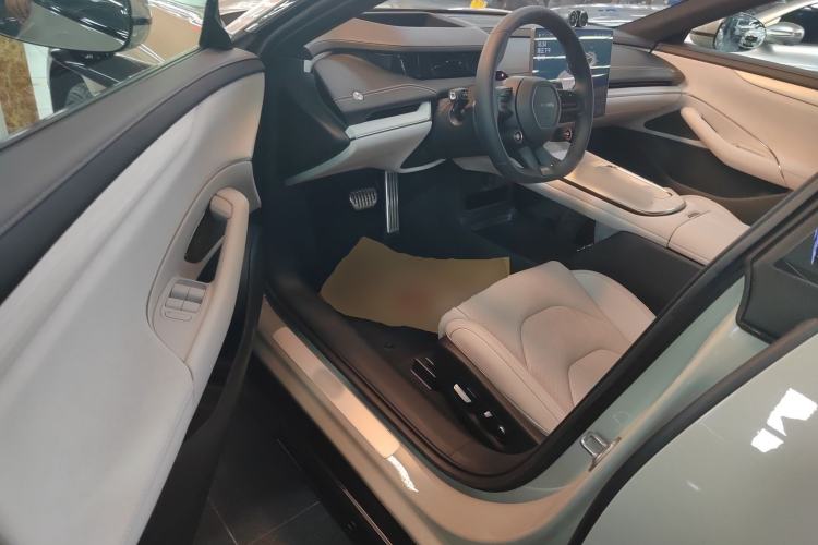 Used  SU7 2024 Four-Wheel Drive Ultra-Long Range Advanced Intelligent Driving Max Edition
