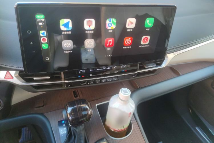 Used Toyota Granvia 2024 2.5L Hybrid Prestige ULTRA Edition
