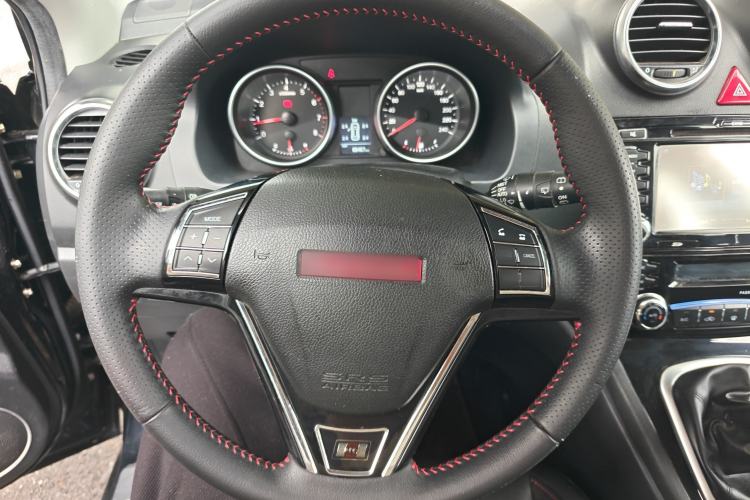 Used Haval H6 2015 Upgraded Model 1.5T Manual Two-Wheel Drive Elite Version
