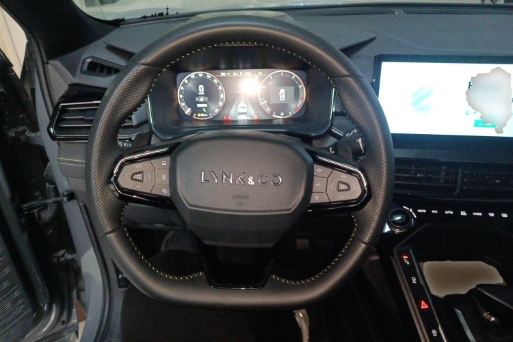 Used Lynk & Co 06 2023 Remix 1.5T Dynamic Halo
