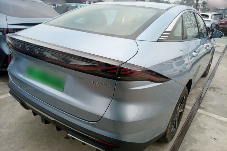 Used  L6 2025 EM-i 140km Starship Edition