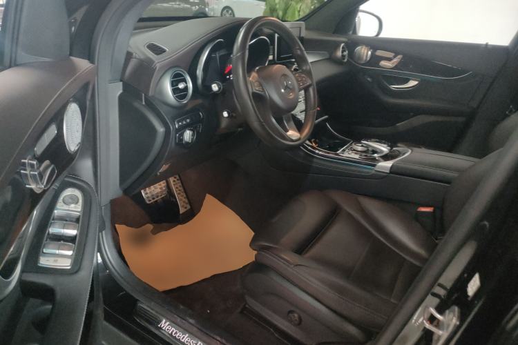 Used Mercedes-Benz GLC 2018 GLC 260 4MATIC Luxury Model