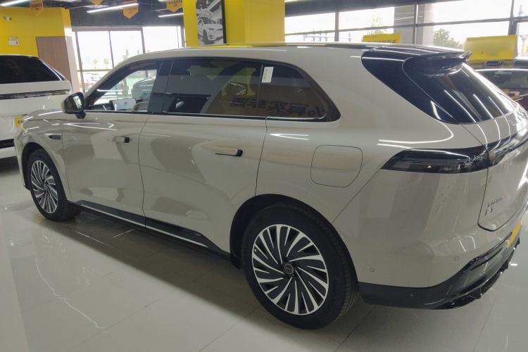 Used  Star Era ET 2024 Extended-Range 240 Ultra All-Wheel Drive
