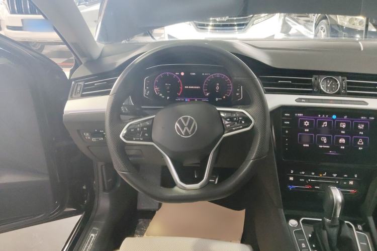 Used Volkswagen Magotan 2023 2 Million Units Commemorative Edition 330TSI DSG Luxury Version
