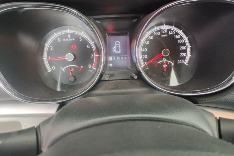 Used Venucia T70 2015 2.0L CVT Smart Choice Edition