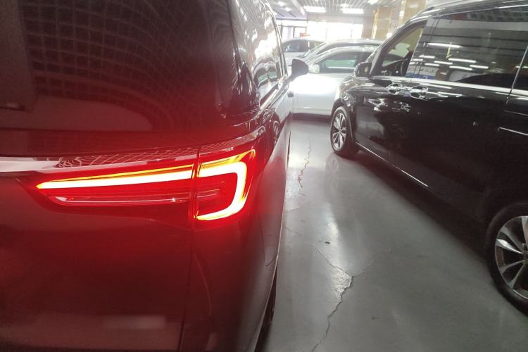 Used Buick GL8 2023 ES Lu Zun Deluxe Model
