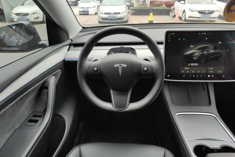 Used Tesla Model Y 2024 Rear-Wheel-Drive Version