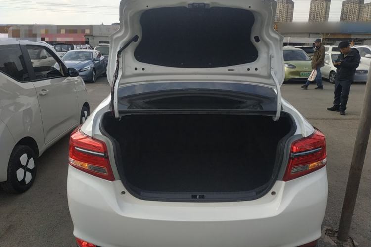 Used Toyota YARiS L 2017 1.5E CVT Dynamic Edition
