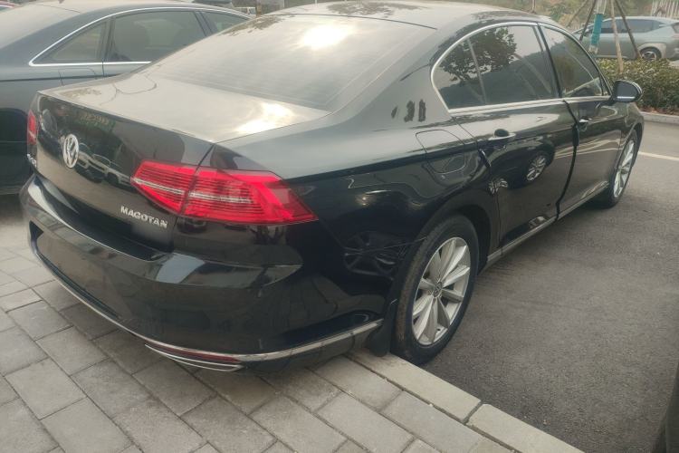 Used Volkswagen Magotan 2019 330TSI DSG Leading Model China VI Standard
