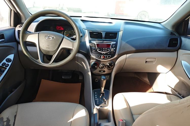 Used Hyundai Verna 2014 1.4L Automatic Smart GLS
