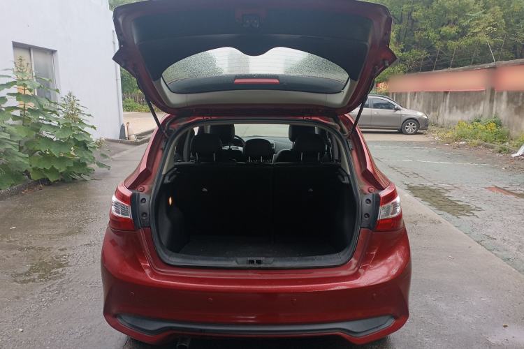 Used Nissan Tiida 2019 1.6L CVT Smart Drive Version China VI Standard
