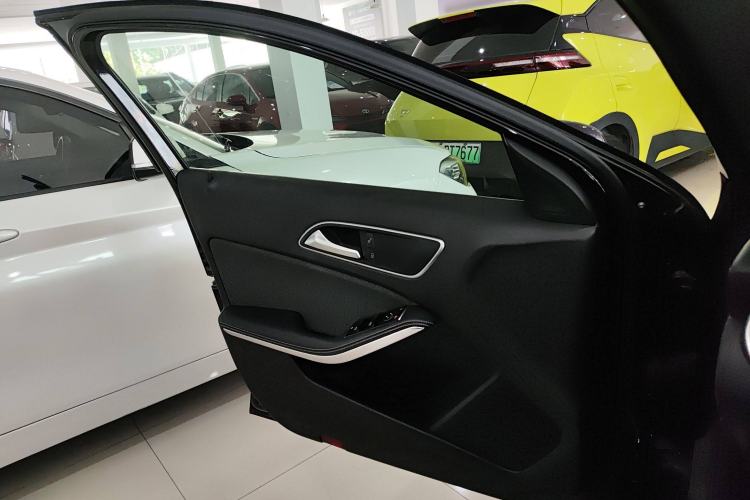 Used Mercedes-Benz A-Class 2015 A 180
