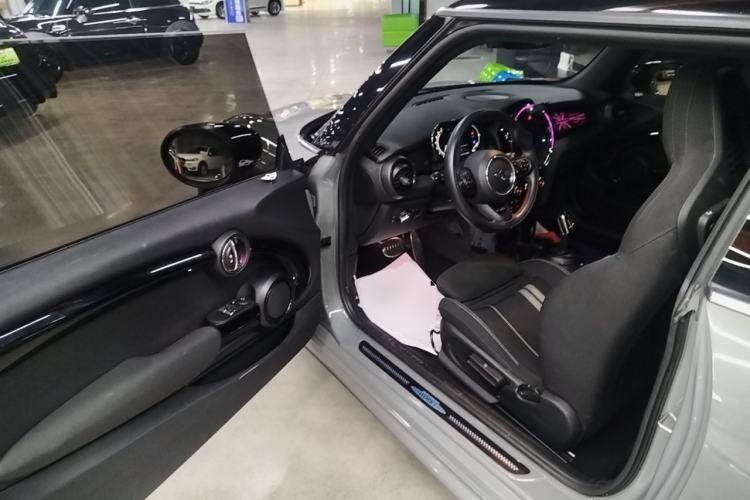 Used MINI MINI 2021 1.5T COOPER Racing Driver
