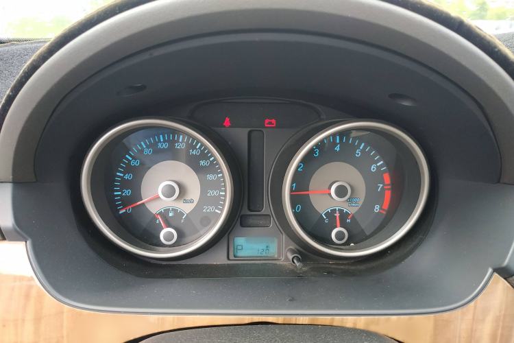 Used Buick Excelle 2015 1.5L Automatic Classic Model
