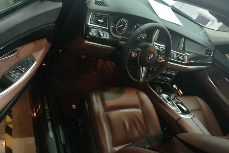 Used BMW 5 Series GT 2014 528i Leading Model
